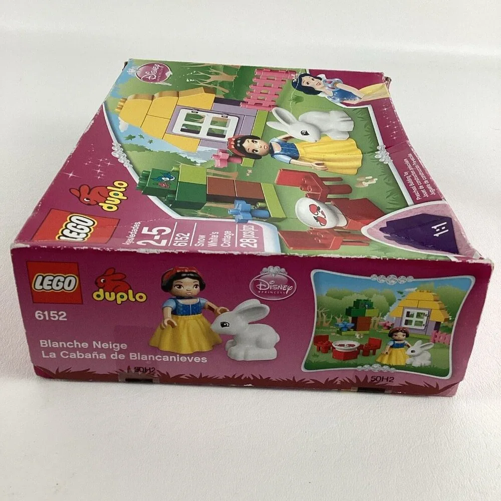 Lego Duplo Snow White's Cottage Preschool Building Toy Disney Princess 6152
